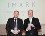 President of Iceland presents Icelandair with Best Marketing Company award item-thumbnail