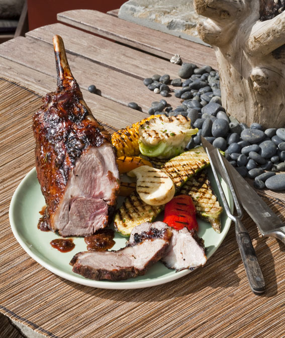 An Icelandic leg of lamb cheaper in Spain than in Iceland