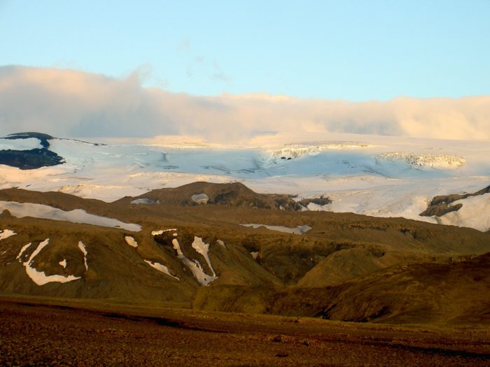 4.6M earthquake strikes under glacier in Western Iceland