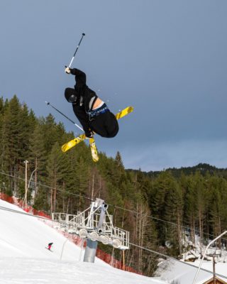 Icelandic Sensation Shines in Norwegian Freestyle Skiing Craze